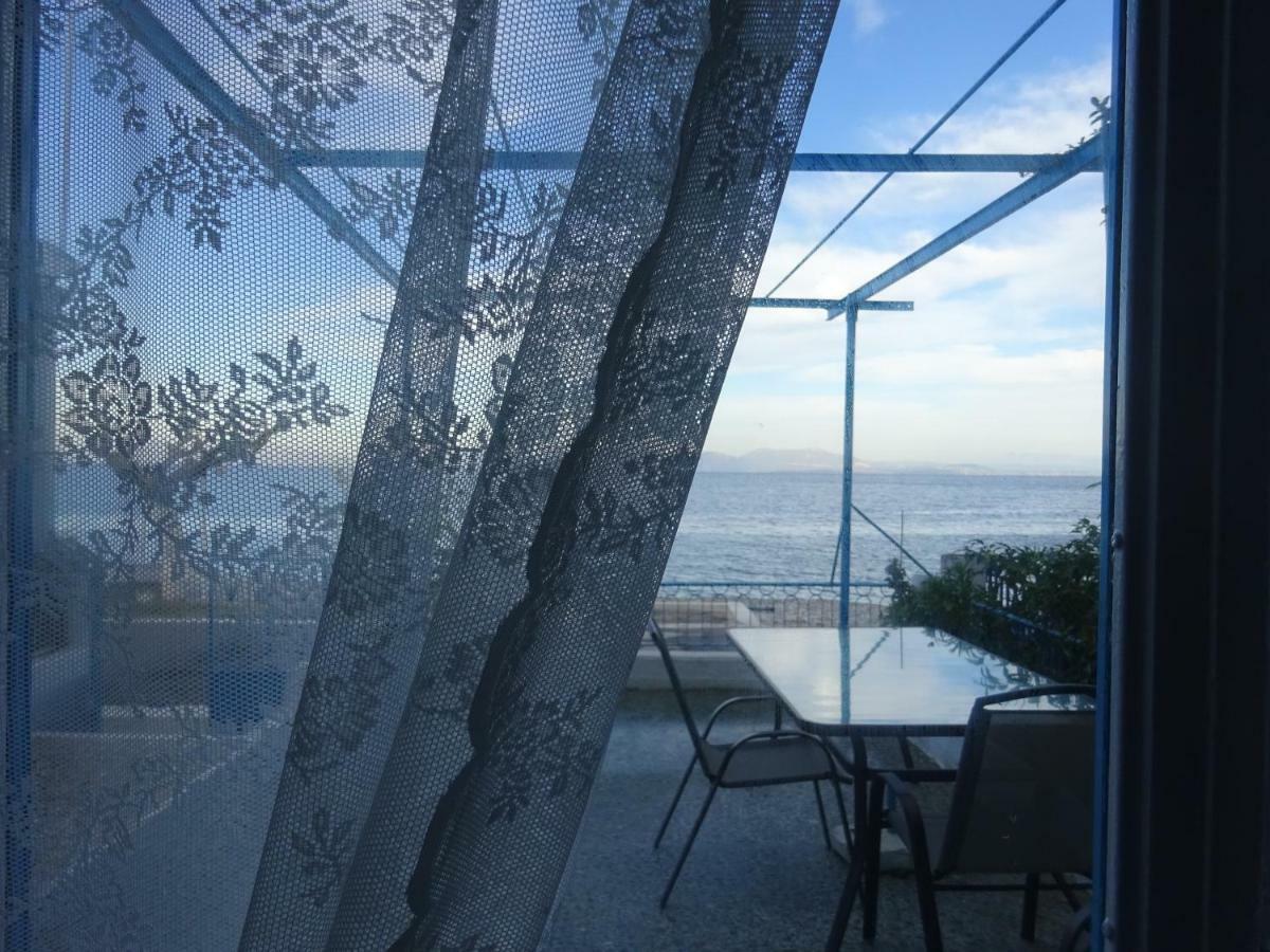 Antony'S Apartment Sea View Tirós エクステリア 写真